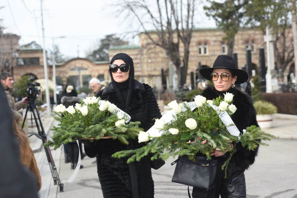 sahrana ksenije vucic 3-5.jpg