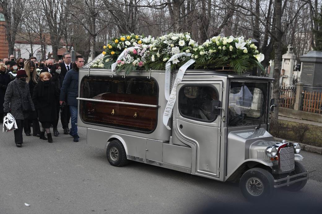 sahrana ksenije vucic 6-7.jpg