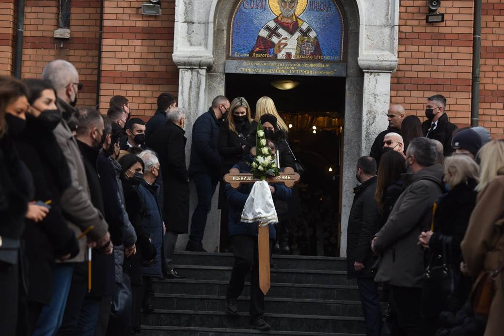 sahrana ksenije vucic 6-2.jpg