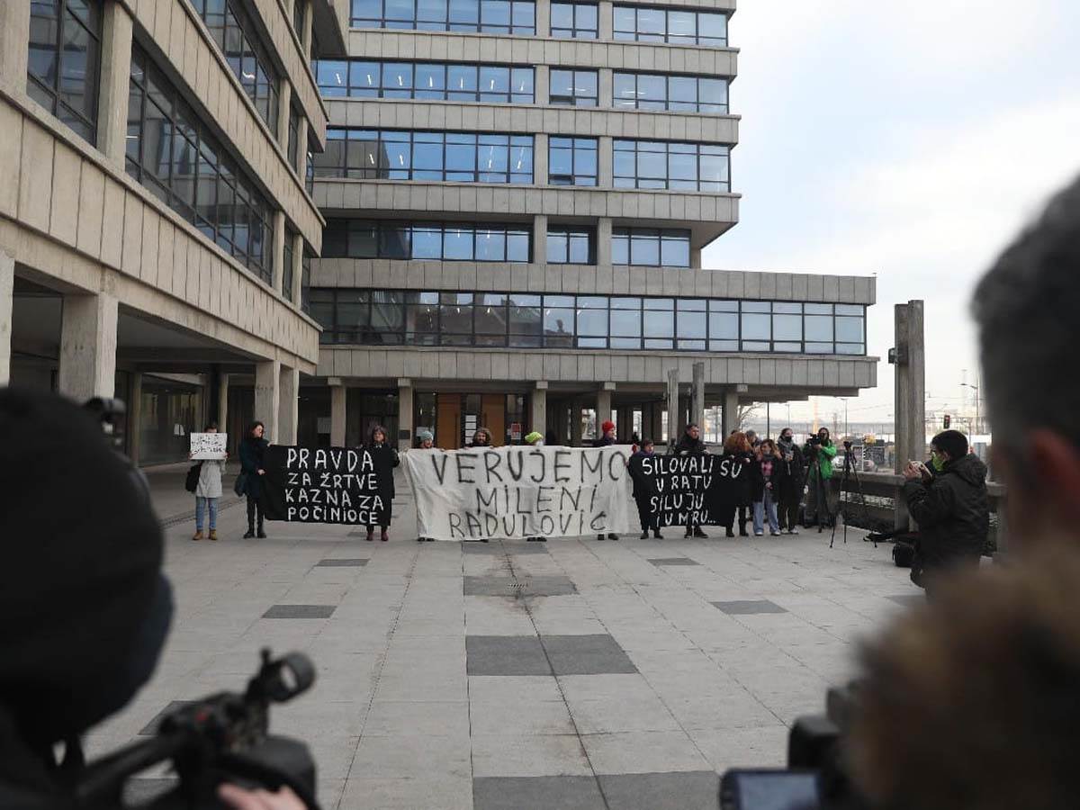 Žene u crnom, Milena Radulović, palata pravde, protesti, mika aleksić (12).jpg