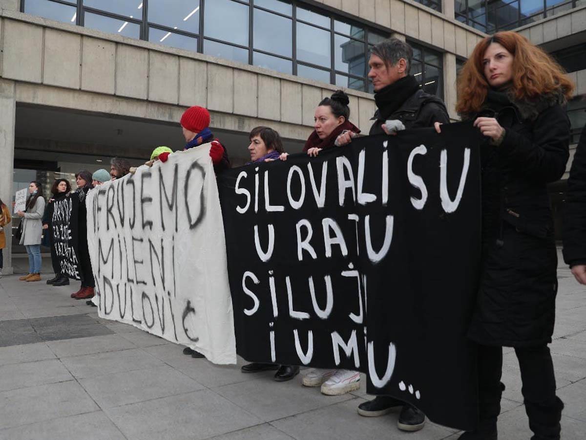 Žene u crnom, Milena Radulović, palata pravde, protesti, mika aleksić (16).jpg