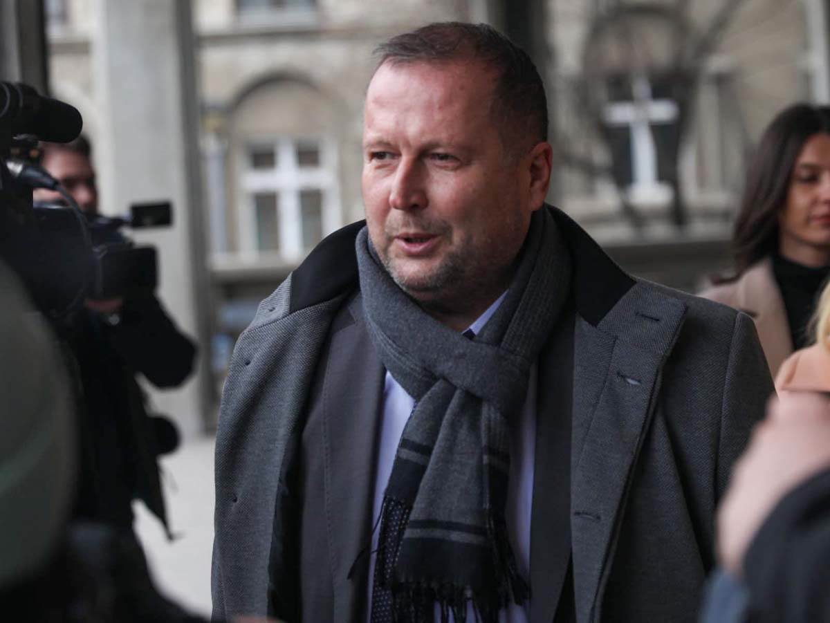 mika aleksić, advokat, palata pravde (18).jpg