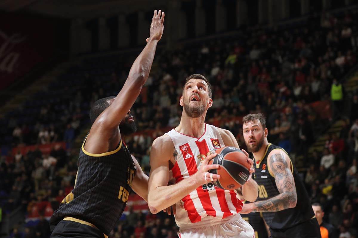 Ostin Holins posle poraza od Monaka