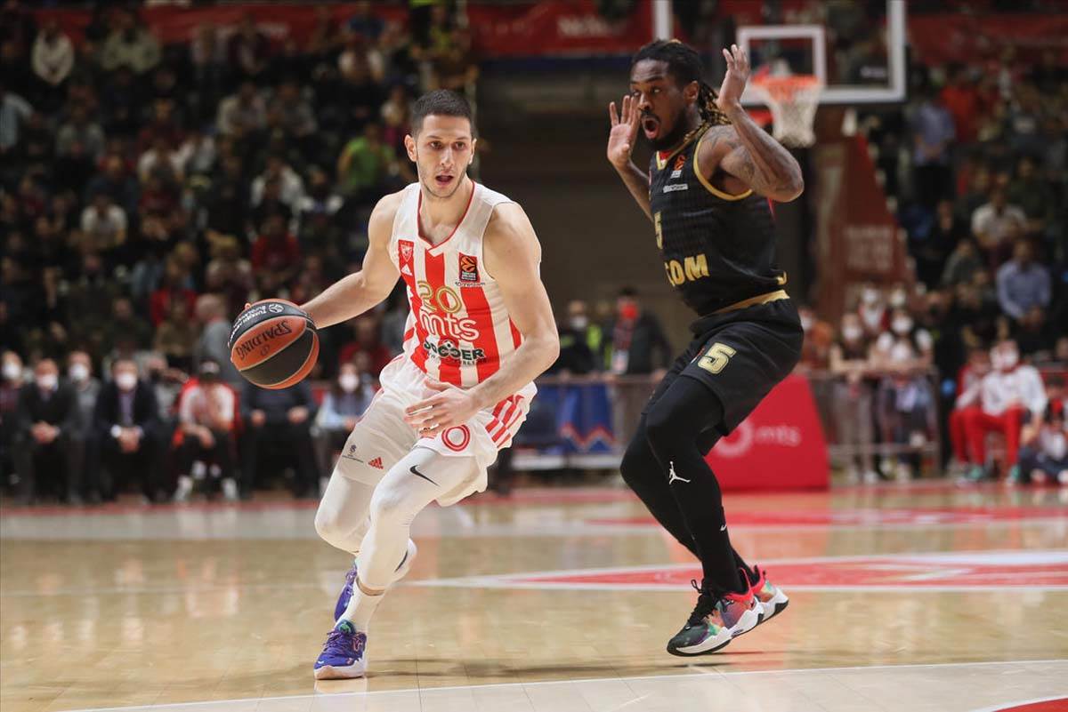 Ostin Holins posle poraza od Monaka