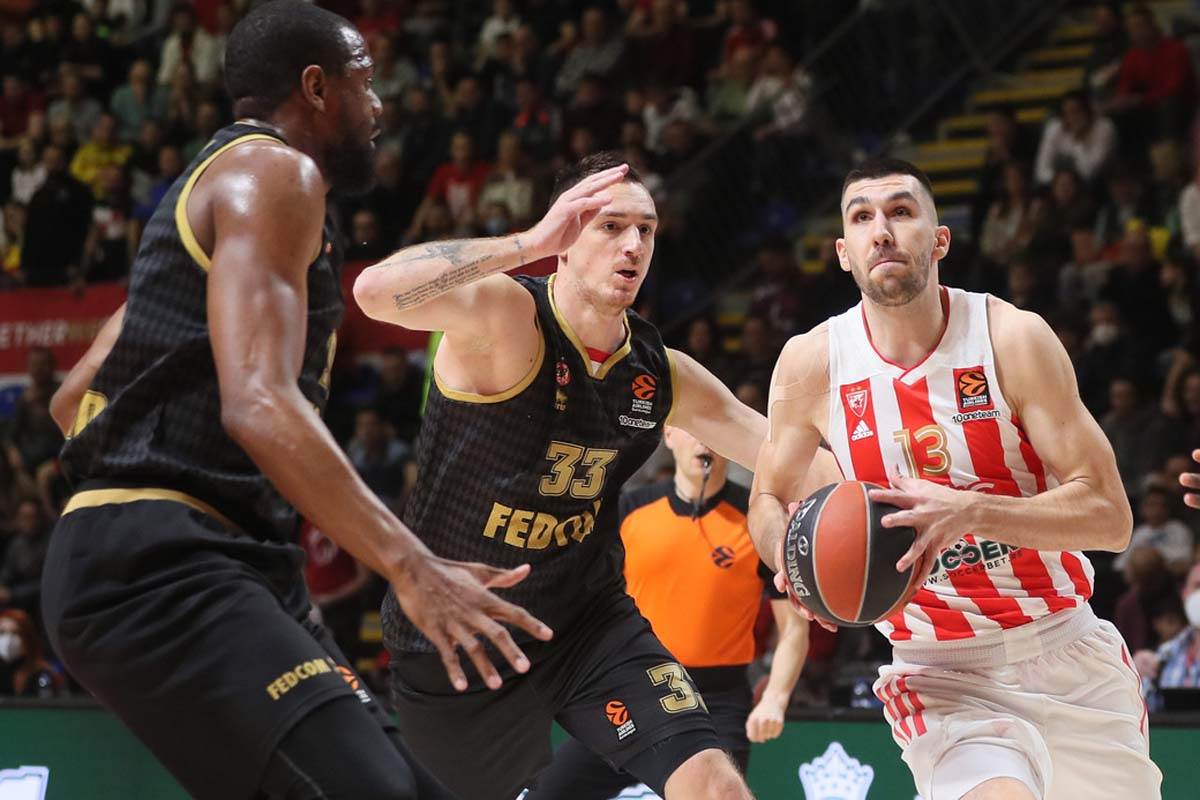 Ostin Holins posle poraza od Monaka