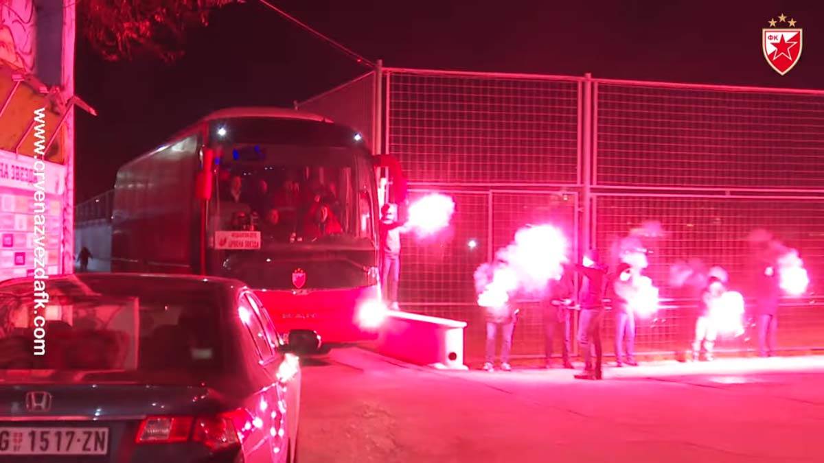 Doček Crvene Zvezde prilikom povratka sa priprema, Crvena Zvezda (7).jpg