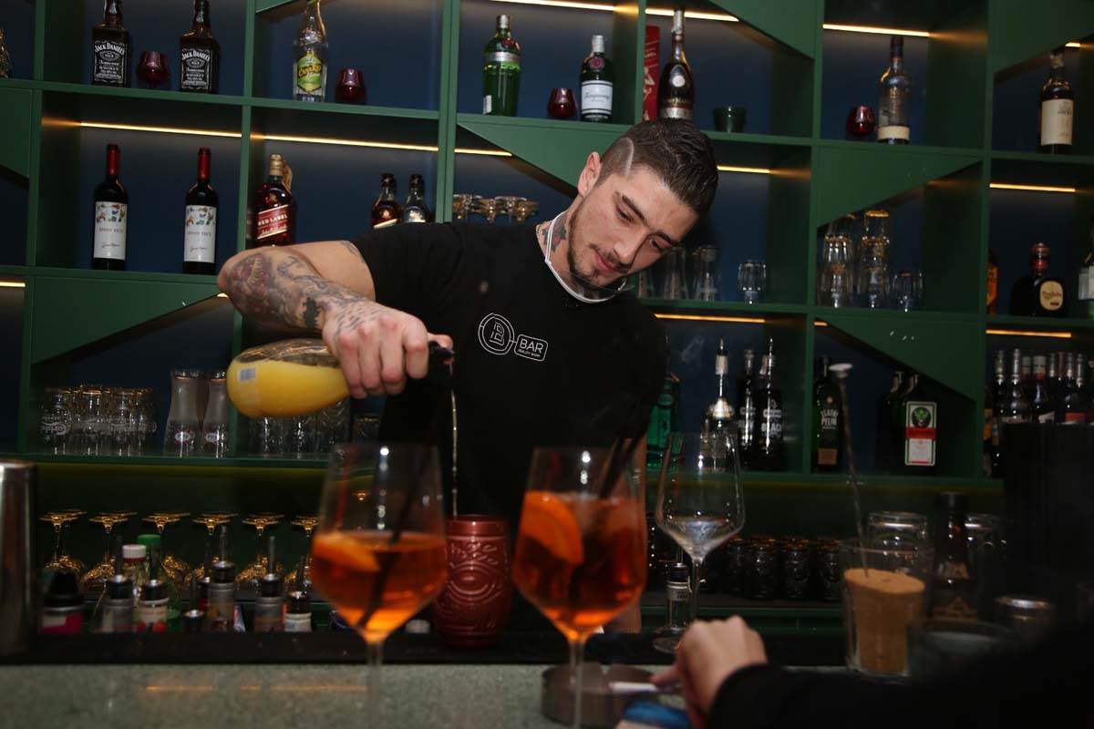 Karaoke veče sa Radom Vasić u BARu (16).jpg