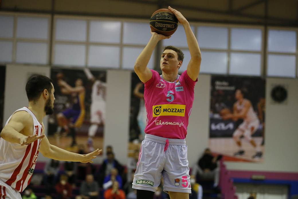 Vasilije Micić gledao Mega Zvezda