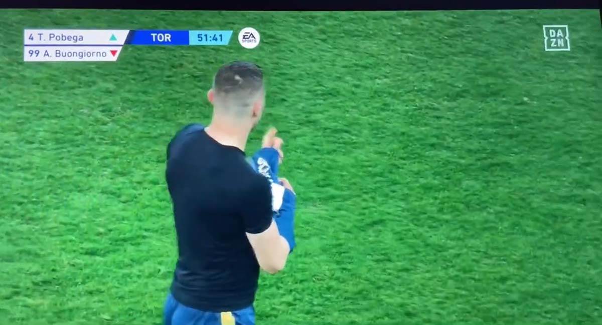 Suspenzija zbog skidanja dresa (3).jpg