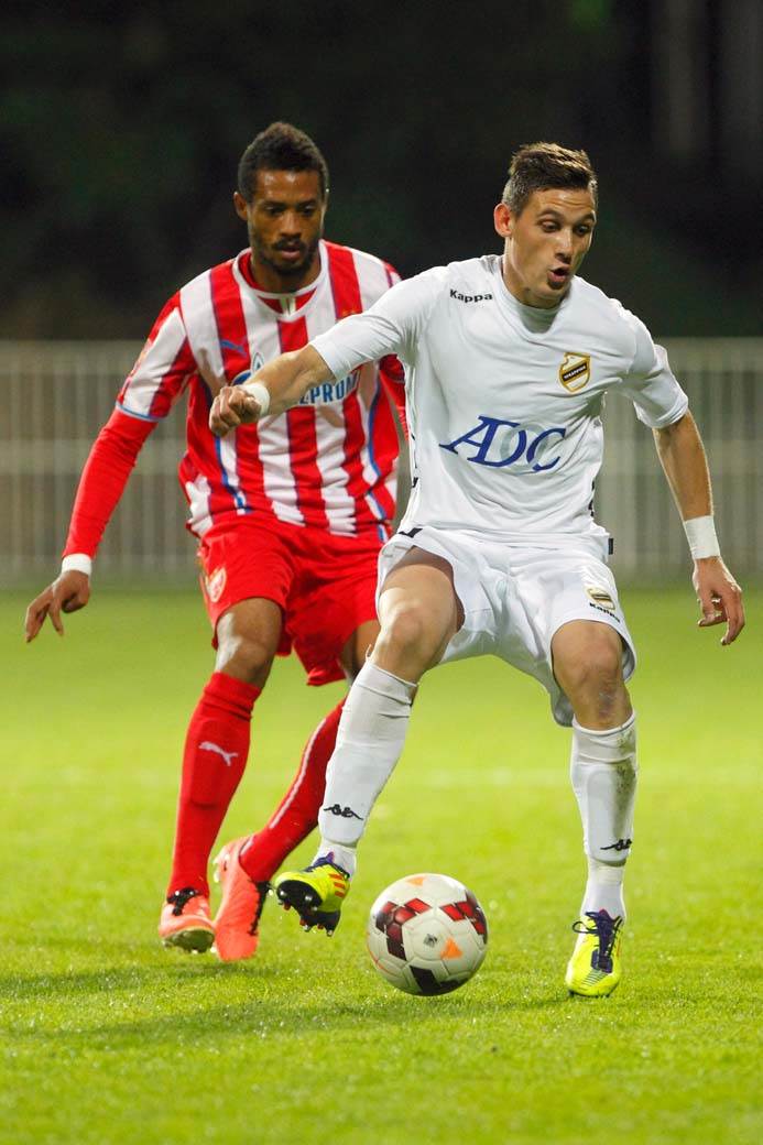 Omega Roberts (8).jpg