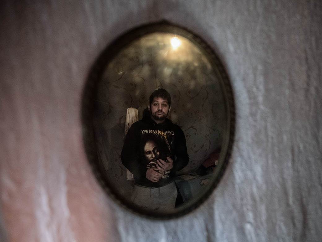 Beskućnici iz Beograda spavaju u kanalizaciji