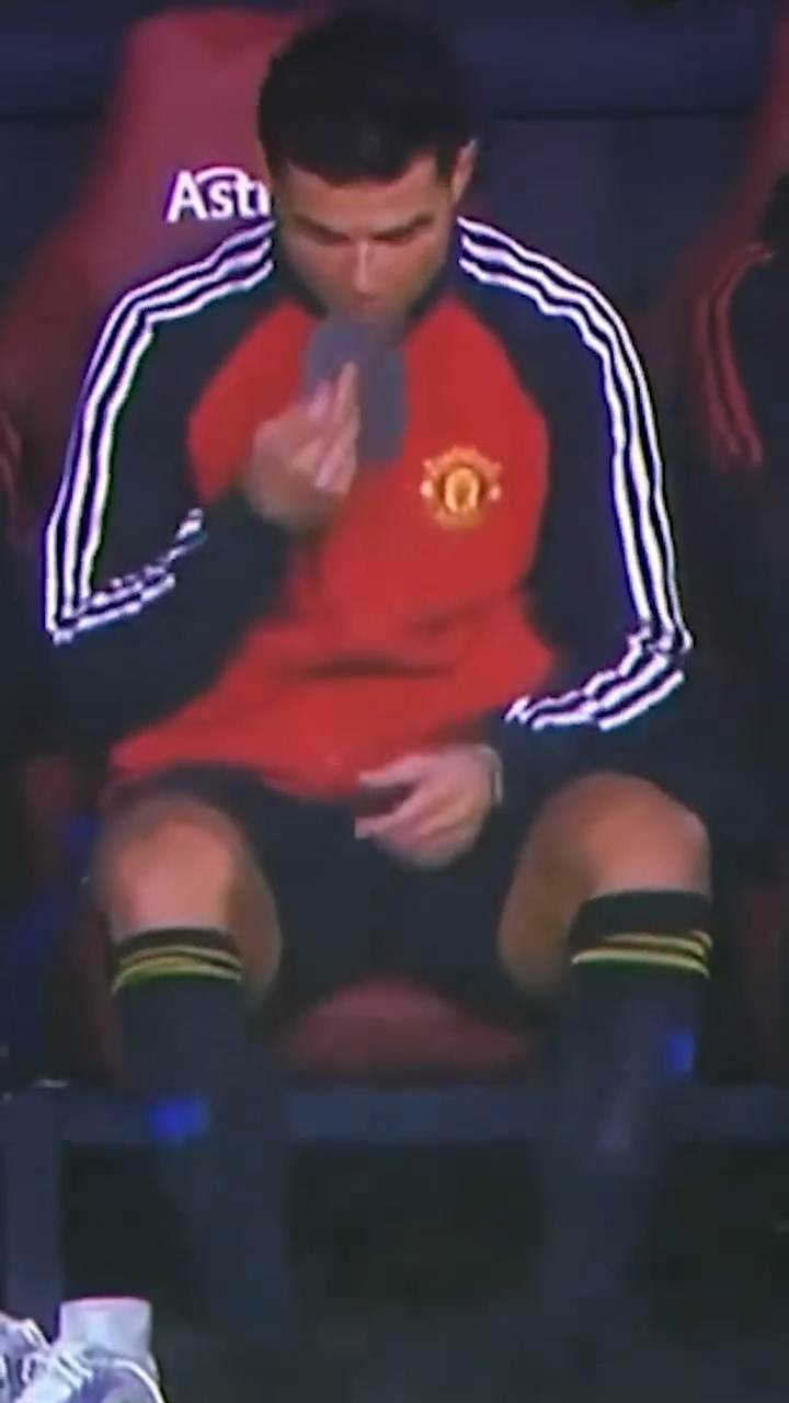 Ronaldo, ritual, štitinik (2).jpg