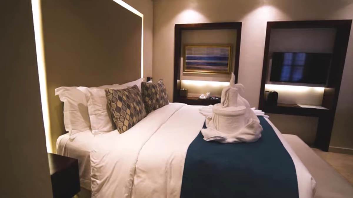 Souq Al Wakra Hotel, Katar, Fudbal (5).jpg