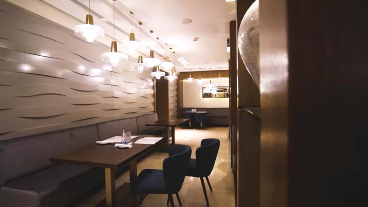 Souq Al Wakra Hotel, Katar, Fudbal (10).jpg