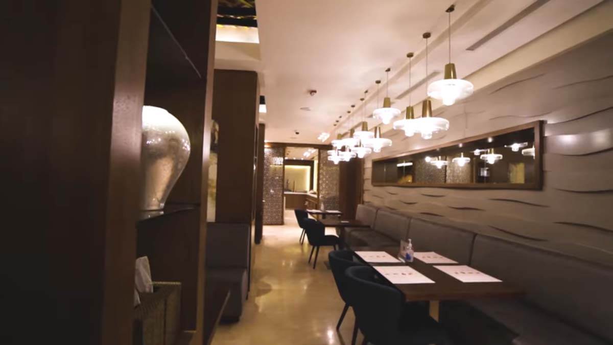 Souq Al Wakra Hotel, Katar, Fudbal (11).jpg