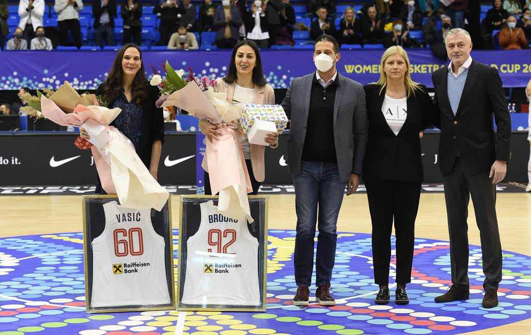 sonja vasic i jelena bruks-6.jpg