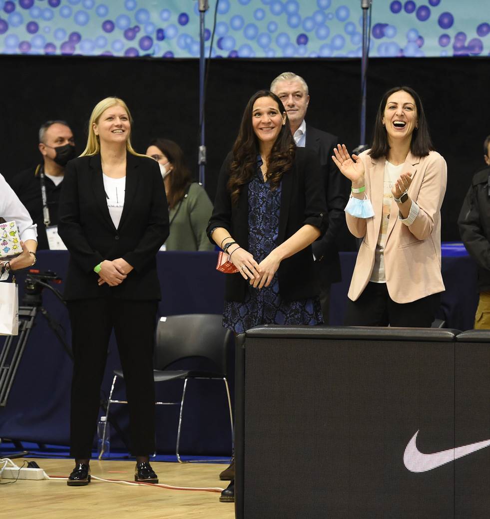 sonja vasic i jelena bruks.jpg