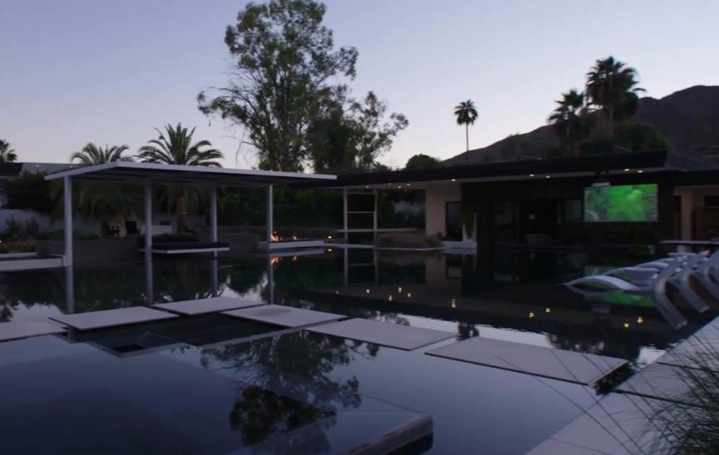 Devin Bruker  (1).jpg