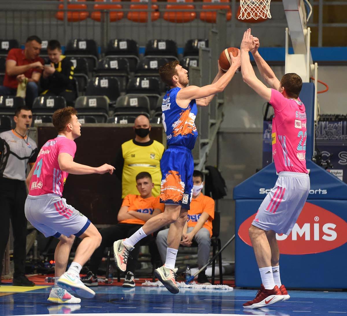 Mega, Zlatibor (21).jpg