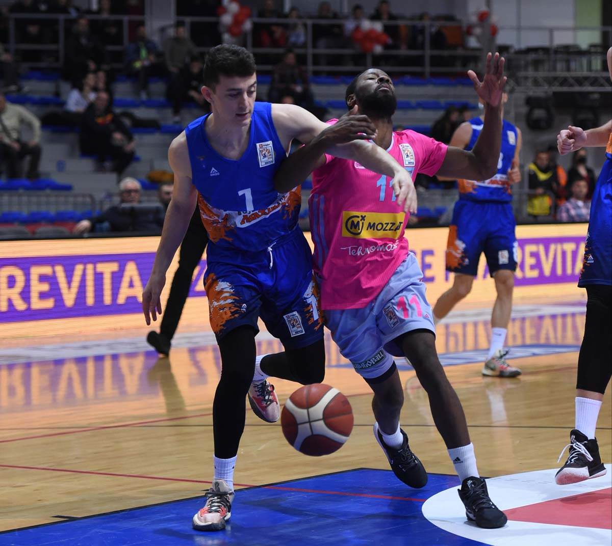 Mega, Zlatibor (27).jpg