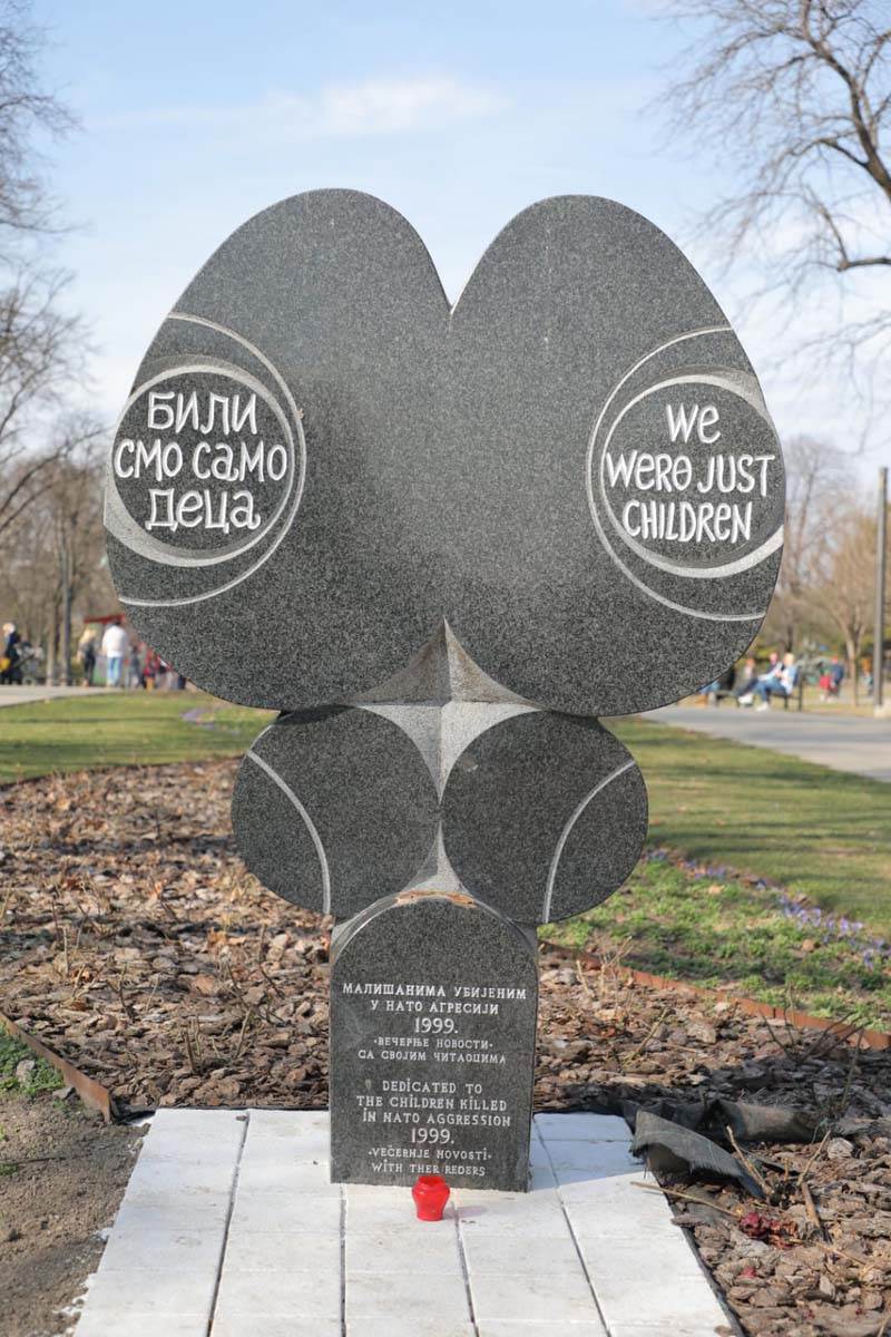 Spomenik Nato agresija  (6).jpg