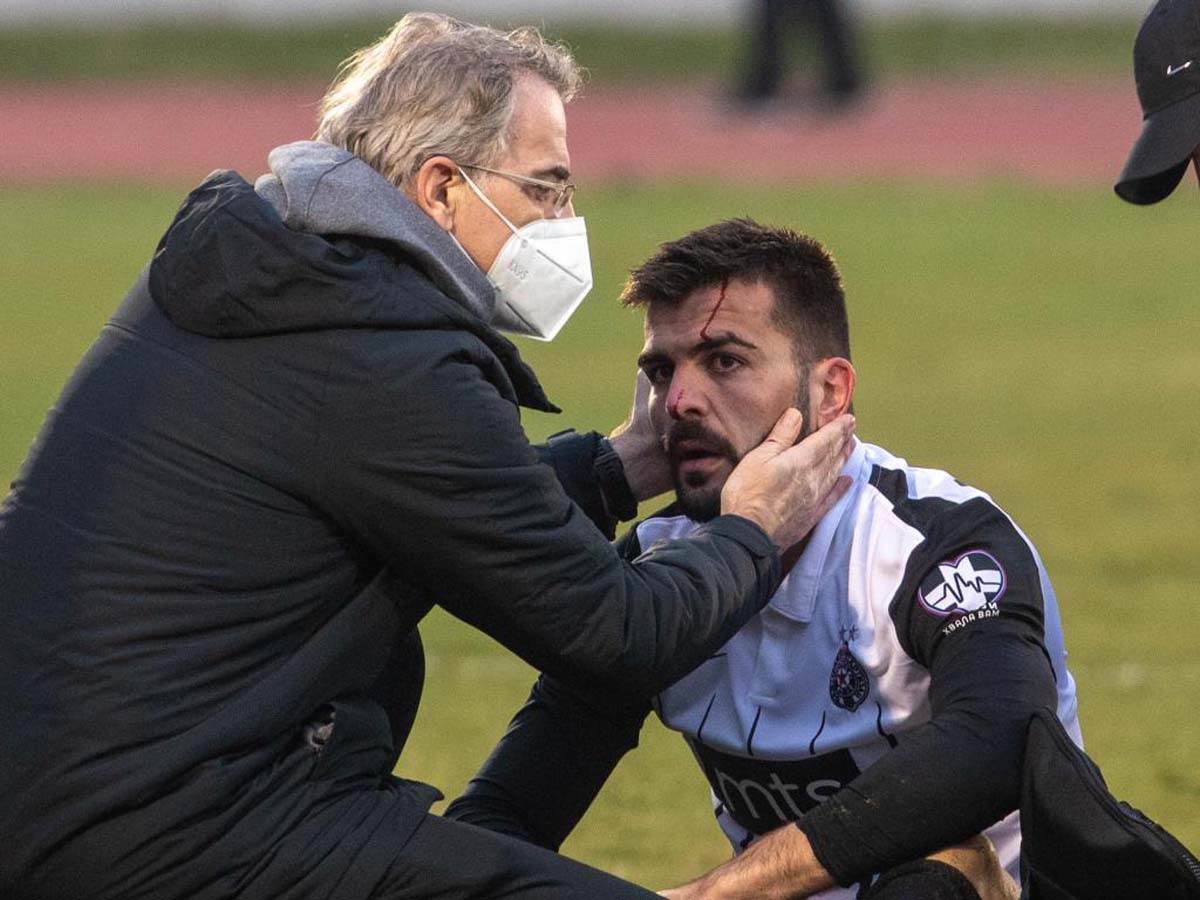 Vujačić, Crveni karton, Povreda glave (5).jpg