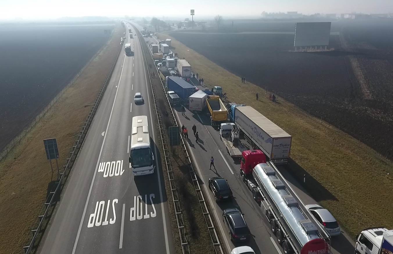 sudar na naplatnoj rampi8.png