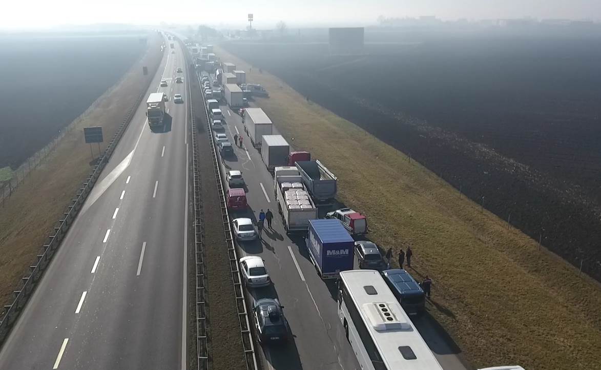 sudar na naplatnoj rampi7.png