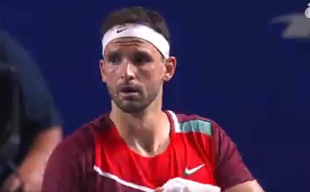 Stefan Kozlov se srušio na terenu 4.jpg