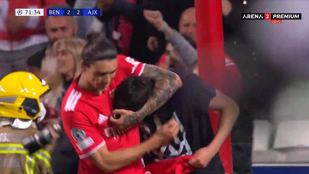 Jaremčuk, gol, slavlje (5).jpg