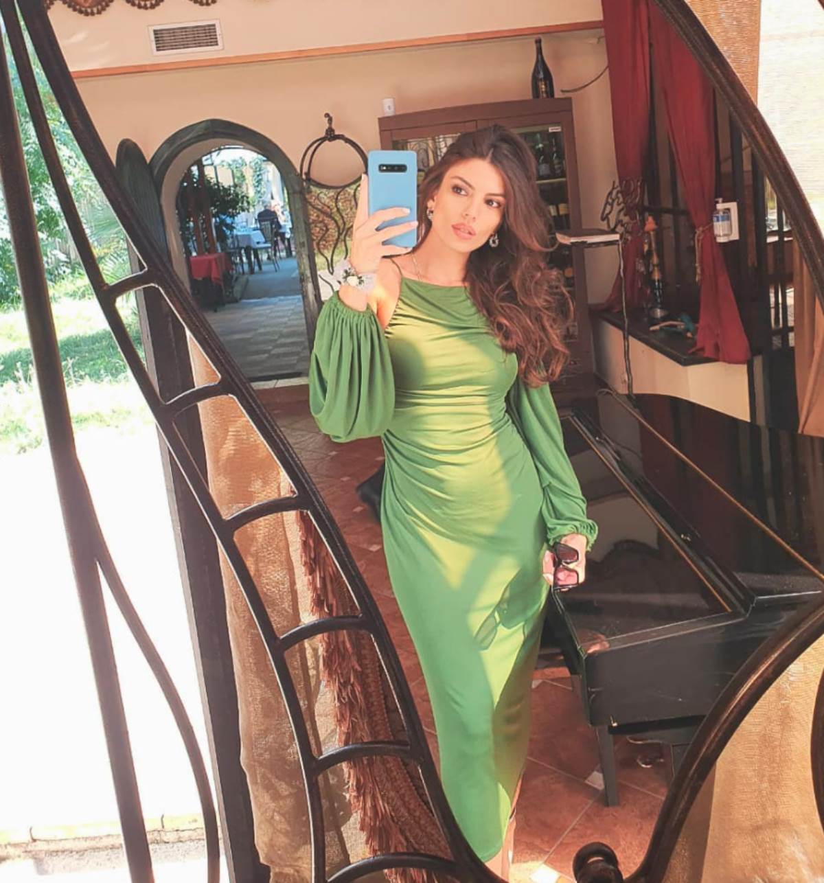 Miloš Biković sa devojkom Ivanom Malić