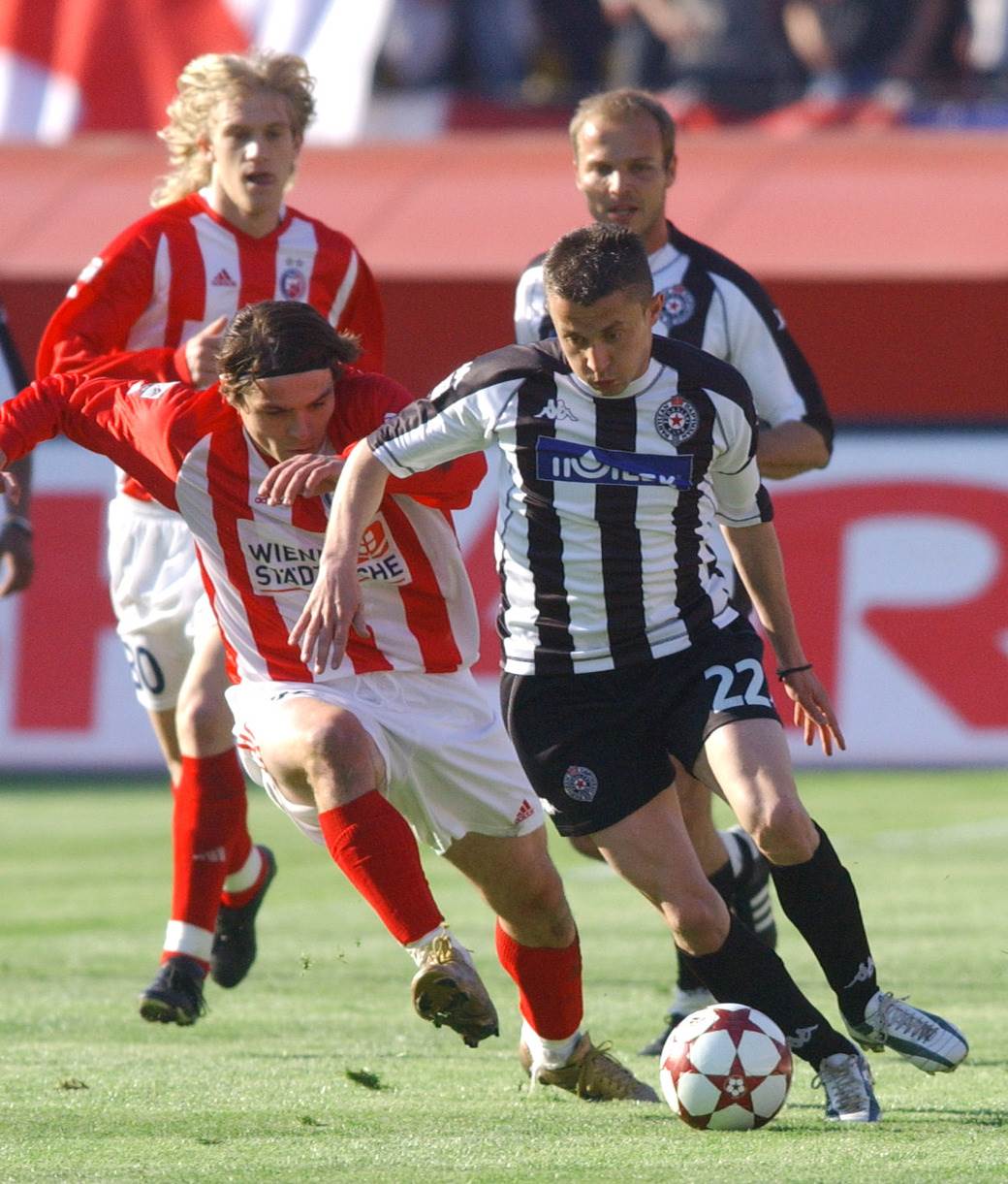 Zvezda - Partizan 124 derbi 5.jpg