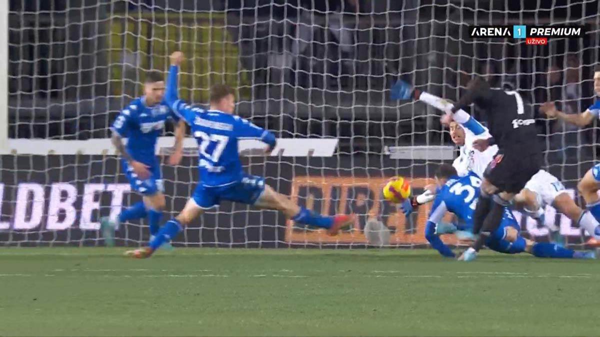 vlahović, gol (8).jpg