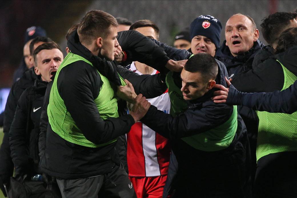 večiti derbi incident tenzija 21.JPG