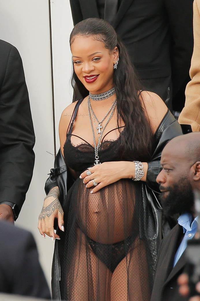 Rijana trudna odeca stil (5).jpg