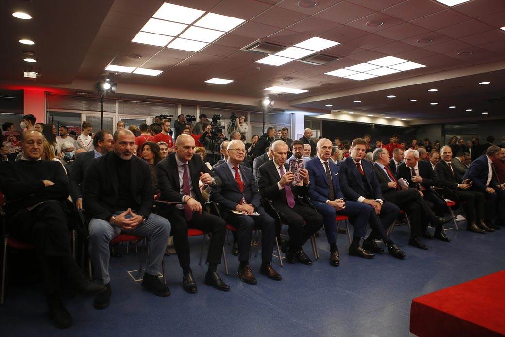 c rvena zvezda rodjendan  (8).jpg