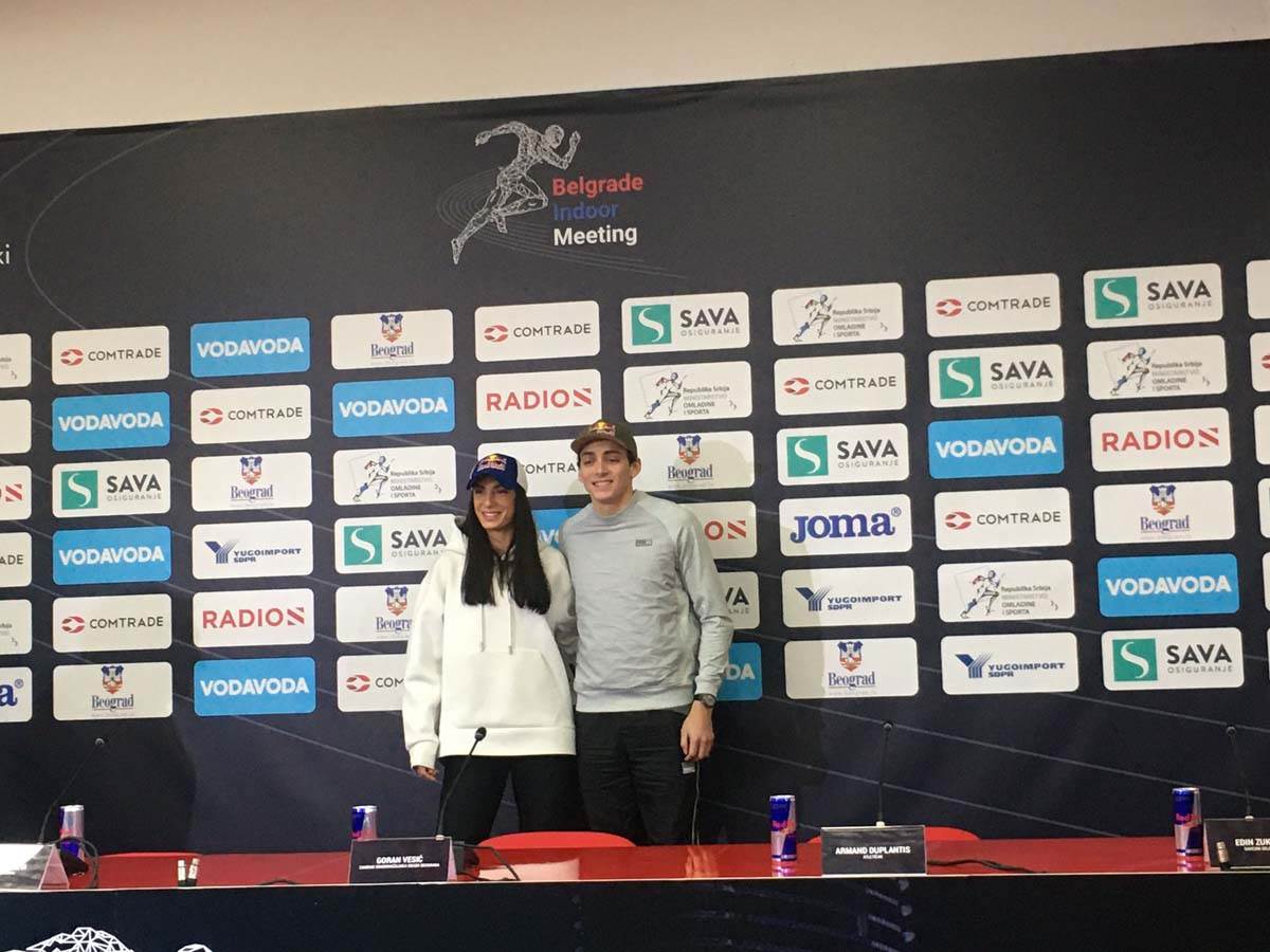 Ivana Španović i Armand Duplantis na konferenciji (5).jpg