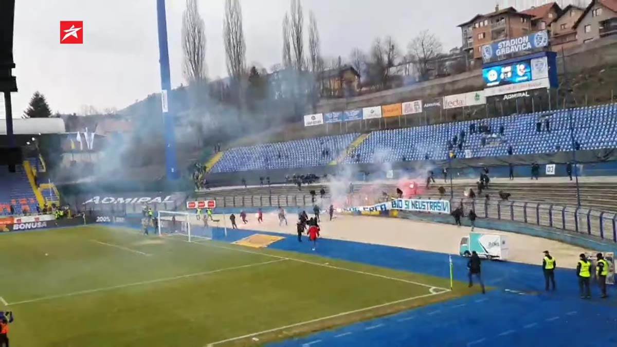 Sukob navijača, Grbavica (1).jpg