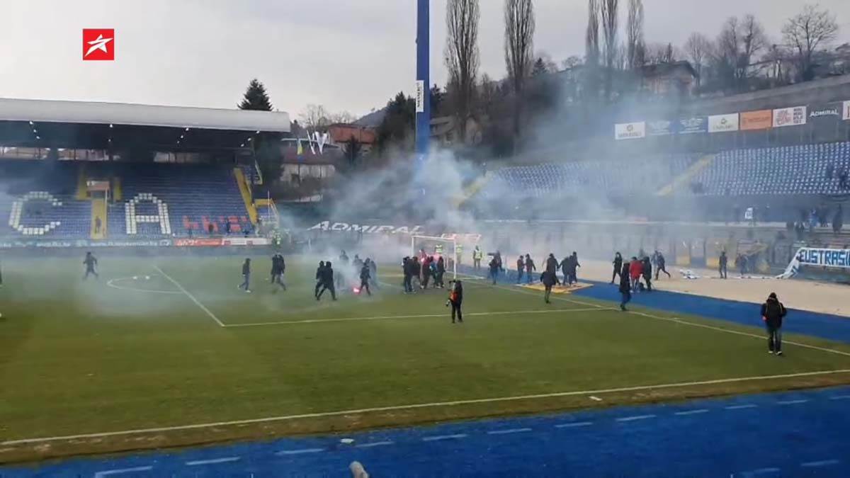 Sukob navijača, Grbavica (5).jpg