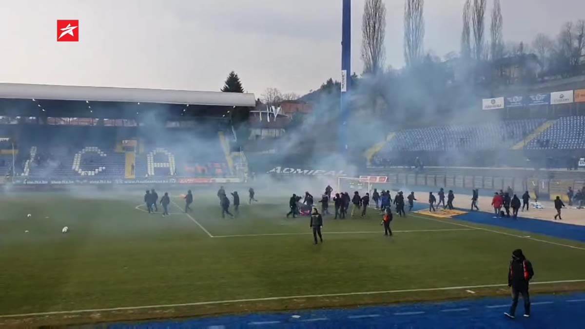 Sukob navijača, Grbavica (8).jpg