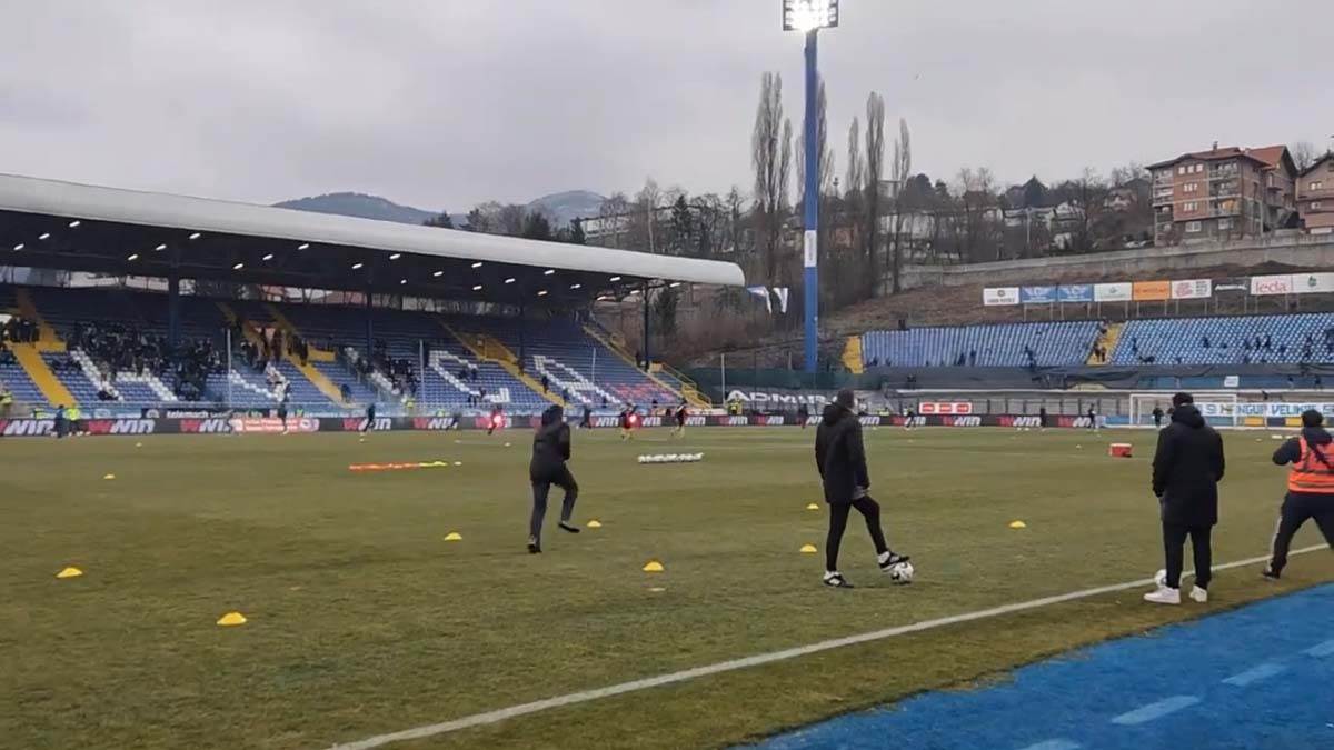 Sukob navijača, Grbavica (9).jpg