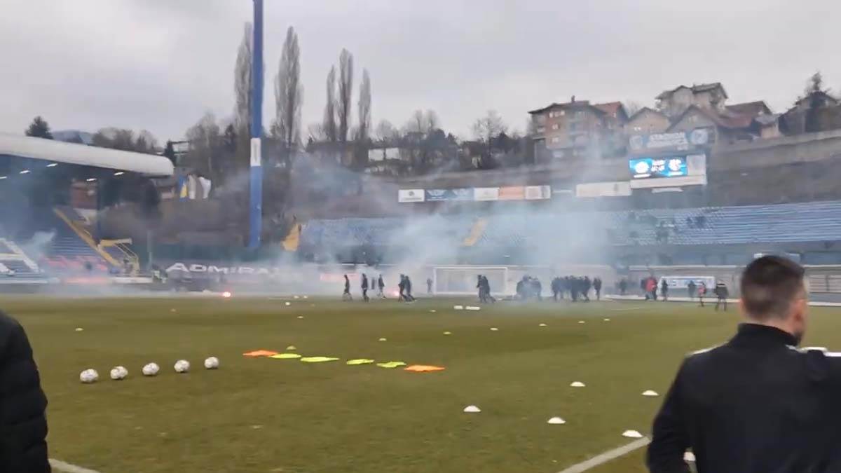 Sukob navijača, Grbavica (12).jpg