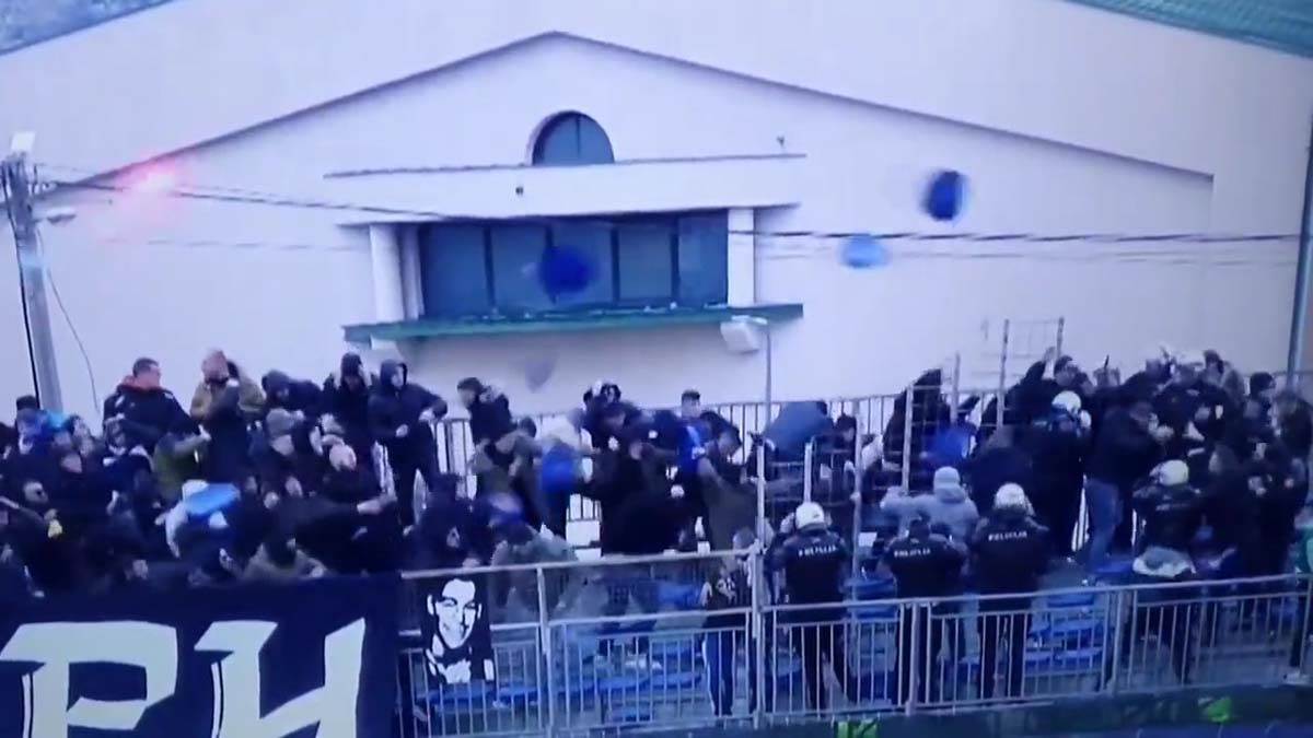 Barvari, Navijači, Tuča (3).jpg