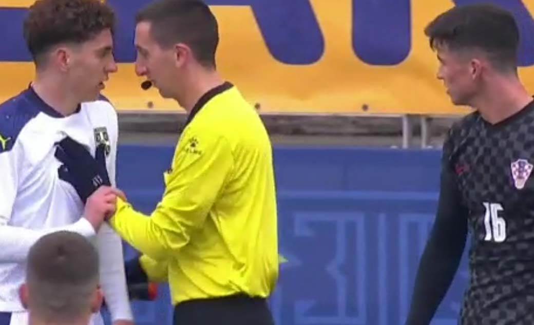 Umalo tuča na utakmici Srbija Hrvatska