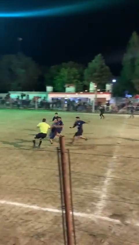 Colonia Tirolesa, Turnir, Napad na sudiju (5).jpg