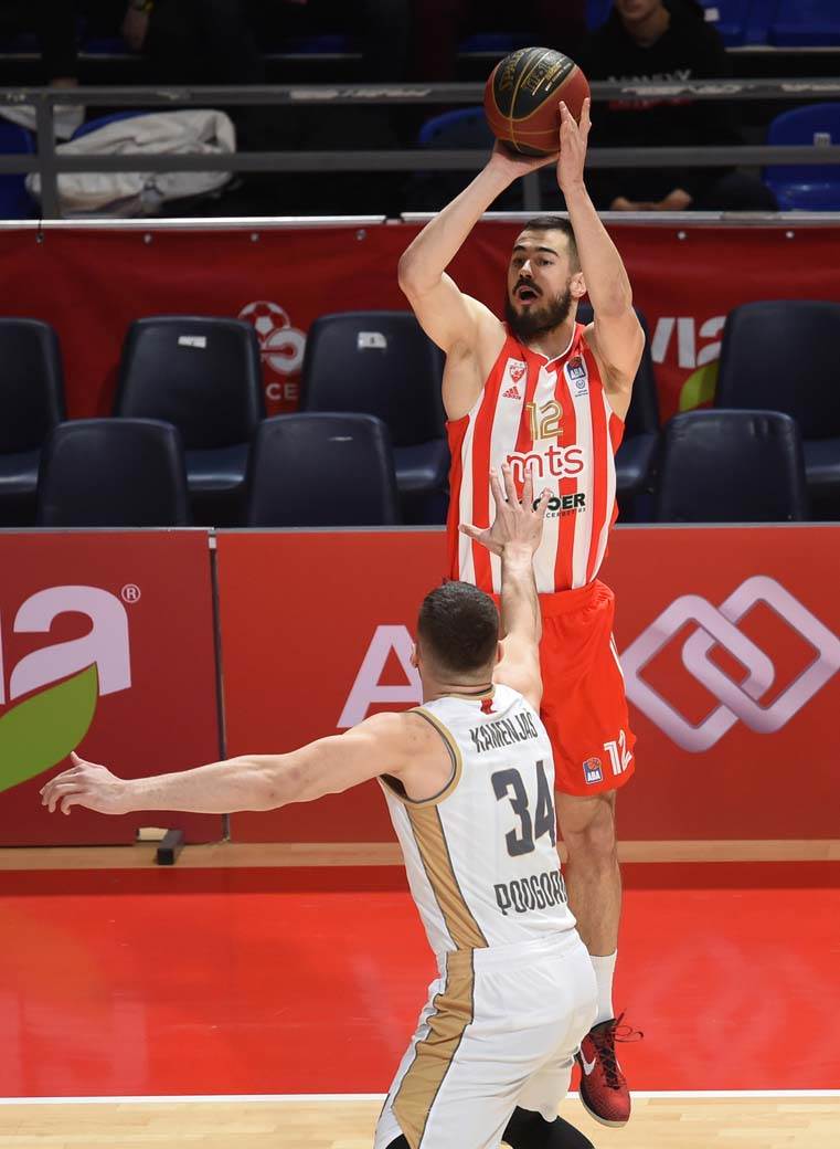 Crvena zvezda SC derbi (11).jpg