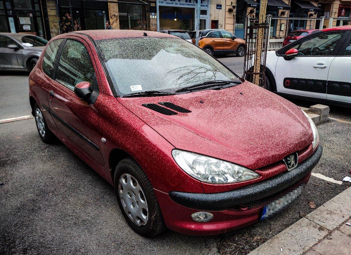 Žuta kiša isprljala automobile