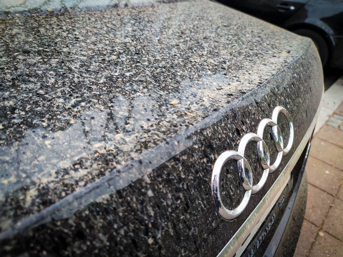 Žuta kiša isprljala automobile