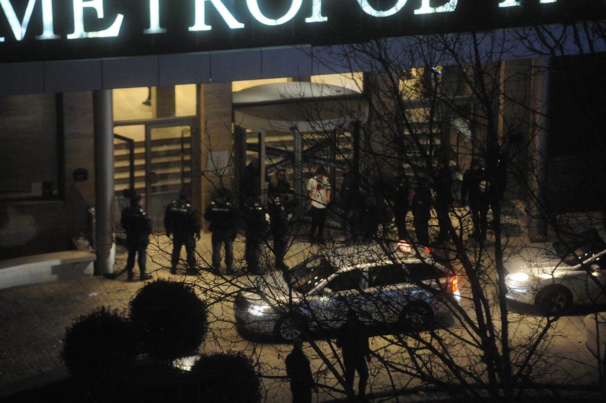 Incident ispred hotela metropol, obračun navijača  (5).jpg