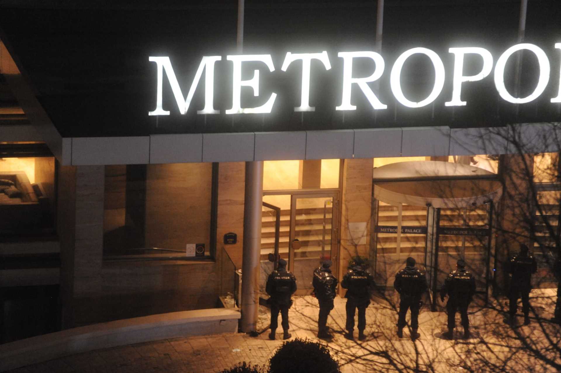 Incident ispred hotela metropol, obračun navijača  (8).jpeg